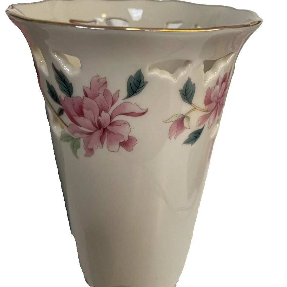 LENOX Pierced PORCELAIN‎ VASE BARRINGTON COLLECTION Pink Flora 8.5
